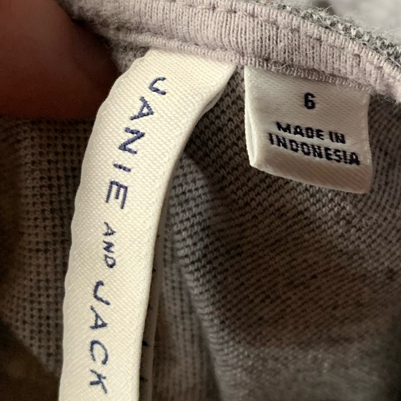 🎇🎆3for$9Girls Janie and Jack long-sleeve dress with rose details. Gray. Size 6. - Picture 3 of 3